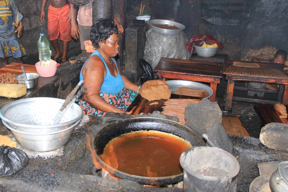 OFFRE AGROTOURISME (VIP) LES SECRETS DE FABRICATION DES GALETTES D'ARACHIDE (KLUIKLUI) — photo 3